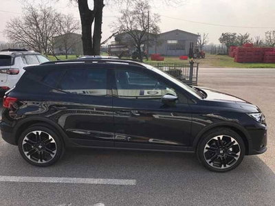 SEAT Arona 1.0 EcoTSI Black Edition (5)