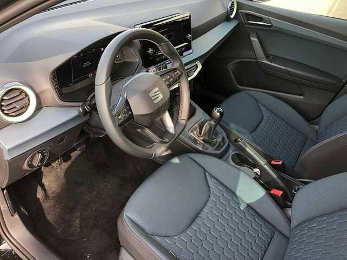 SEAT Arona 1.0 EcoTSI Black Edition (9)
