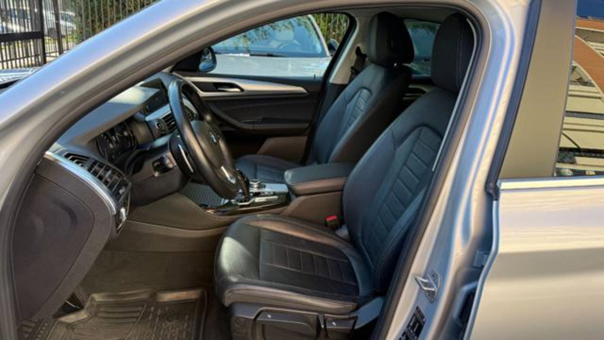 BMW X4 xDrive20d Business Advantage (13)