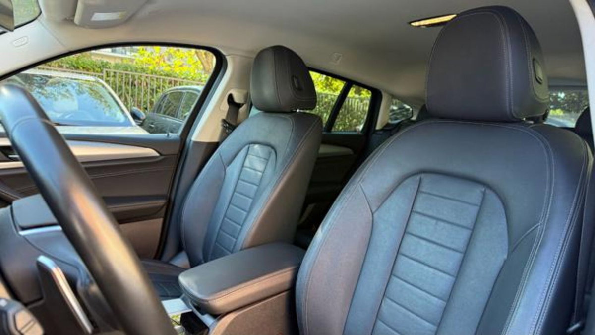 BMW X4 xDrive20d Business Advantage (14)