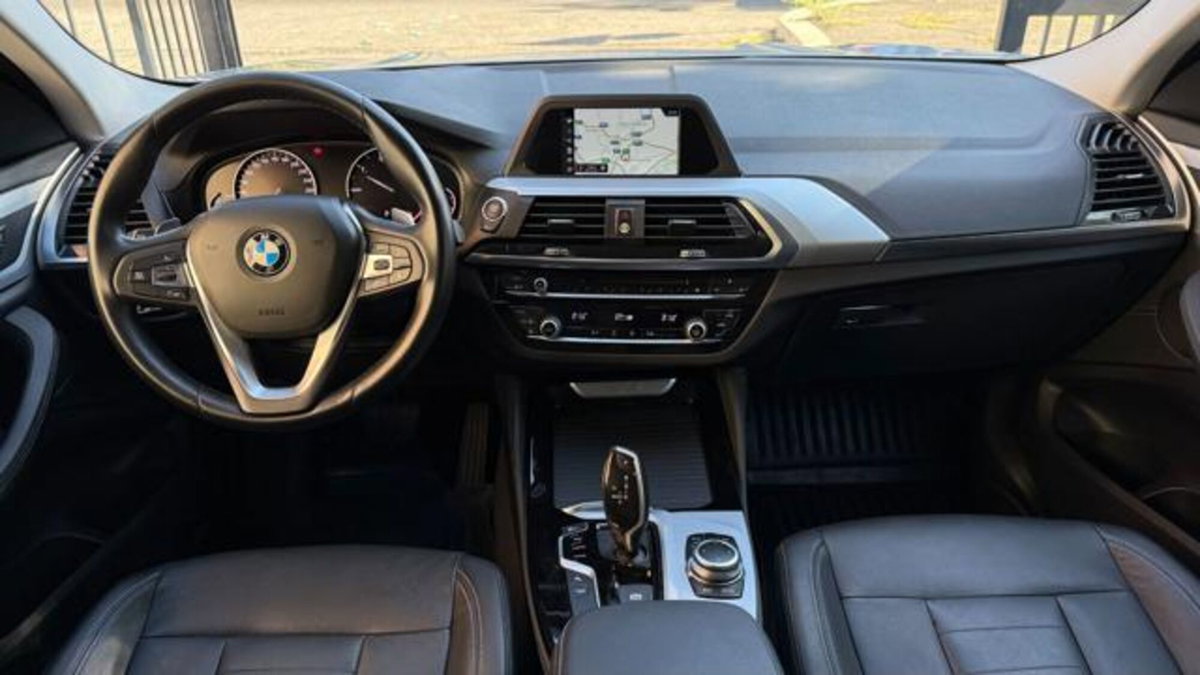 BMW X4 xDrive20d Business Advantage (5)