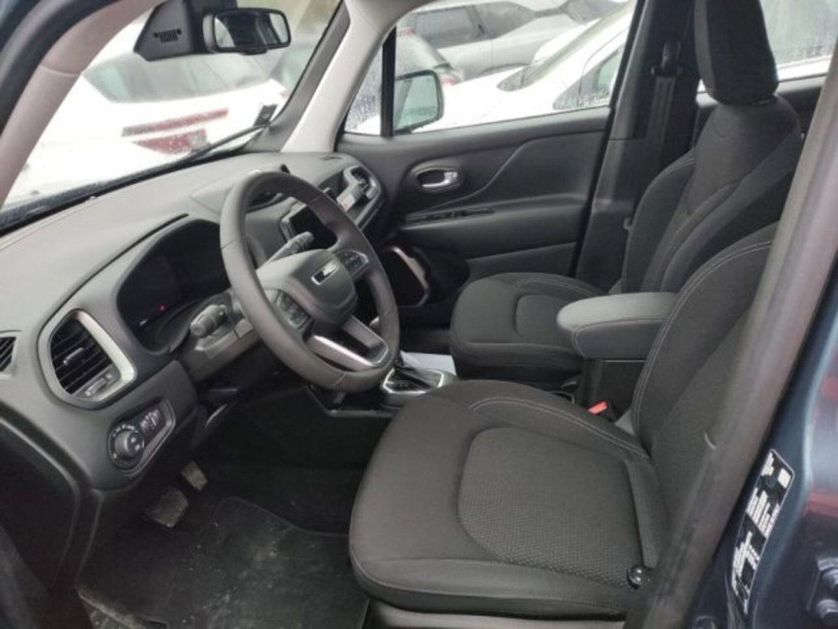 Jeep Renegade 1.5 turbo t4 mhev Summit 2wd dct (7)
