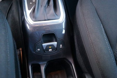 Jeep Renegade 1.3 T4 190CV PHEV 4xe AT6 Limited (16)