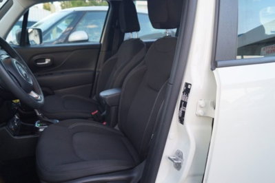 Jeep Renegade 1.3 T4 190CV PHEV 4xe AT6 Limited (18)
