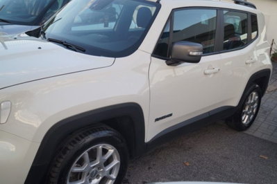 Jeep Renegade 1.3 T4 190CV PHEV 4xe AT6 Limited (2)
