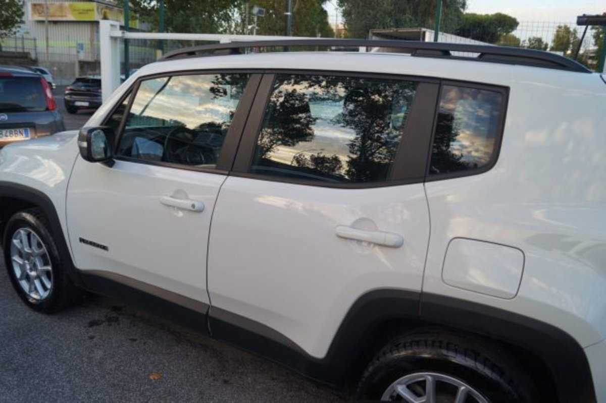 Jeep Renegade 1.3 T4 190CV PHEV 4xe AT6 Limited (6)