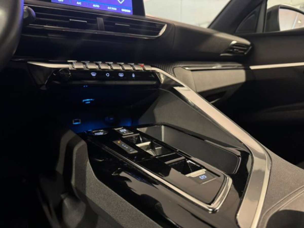 Peugeot 5008 1.5 bluehdi GT s&s 130cv eat8 (13)