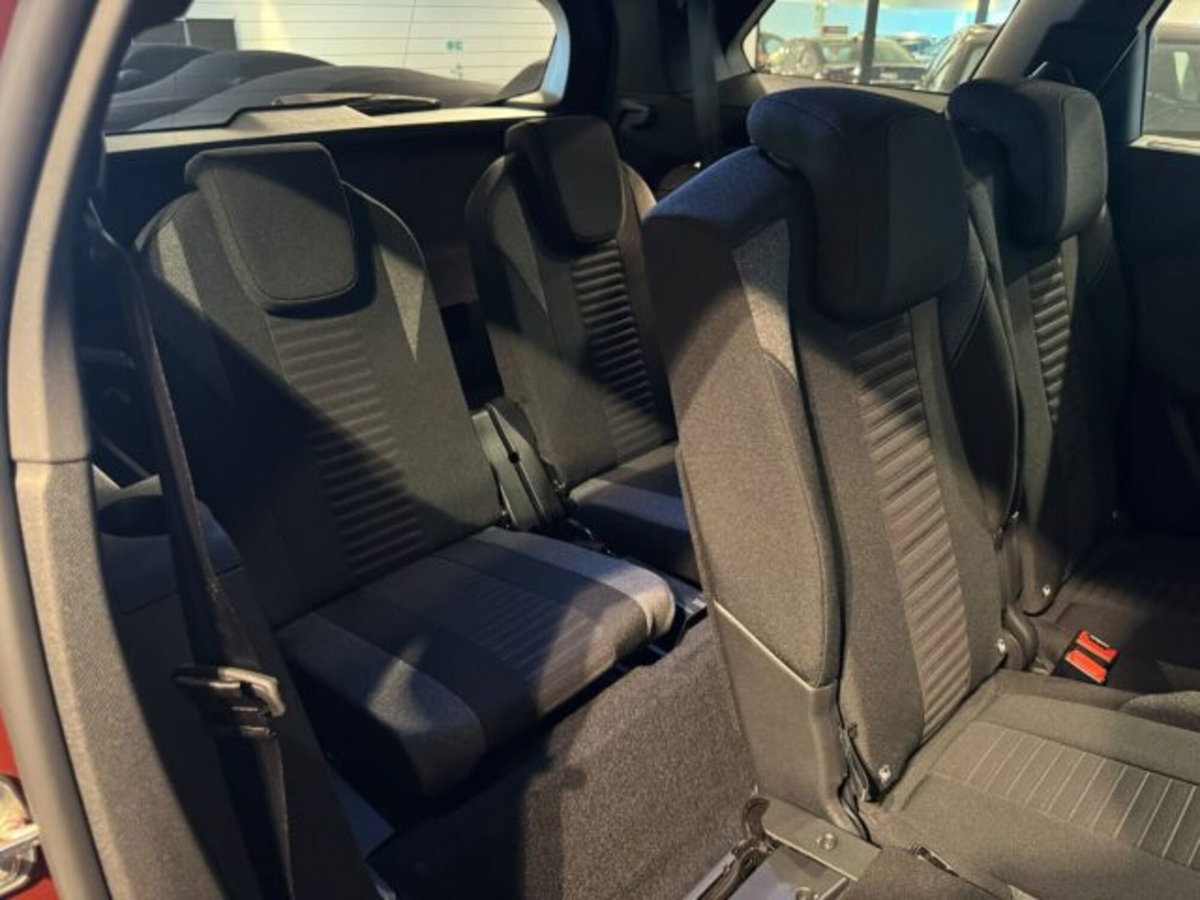 Peugeot 5008 1.5 bluehdi GT s&s 130cv eat8 (18)