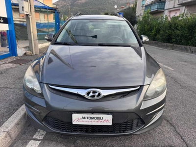 Hyundai i30 Station Wagon 1.4 Comfort (2)