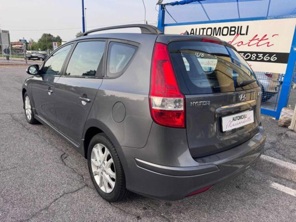 Hyundai i30 Station Wagon 1.4 Comfort (7)