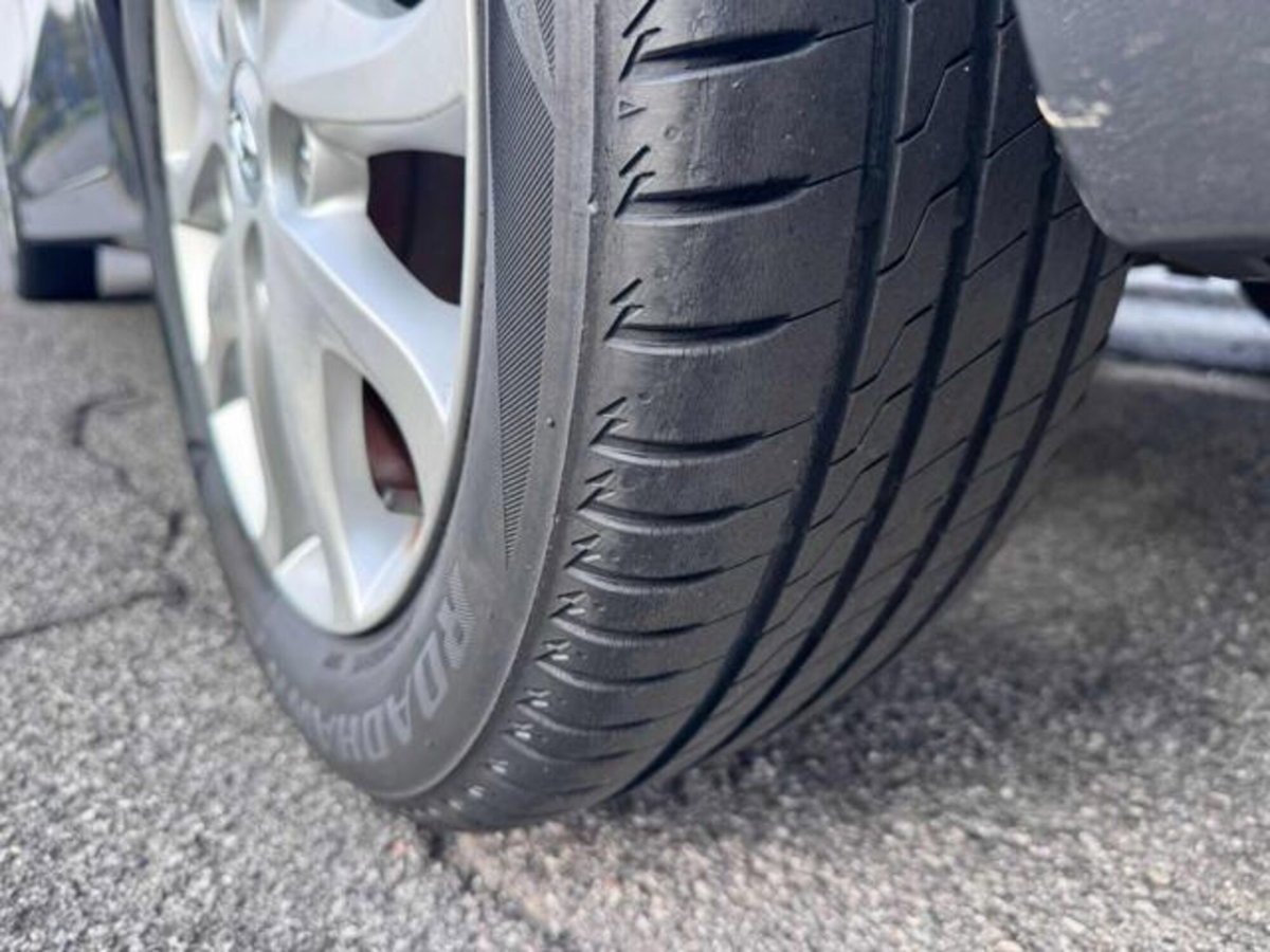Hyundai i30 Station Wagon 1.4 Comfort (9)