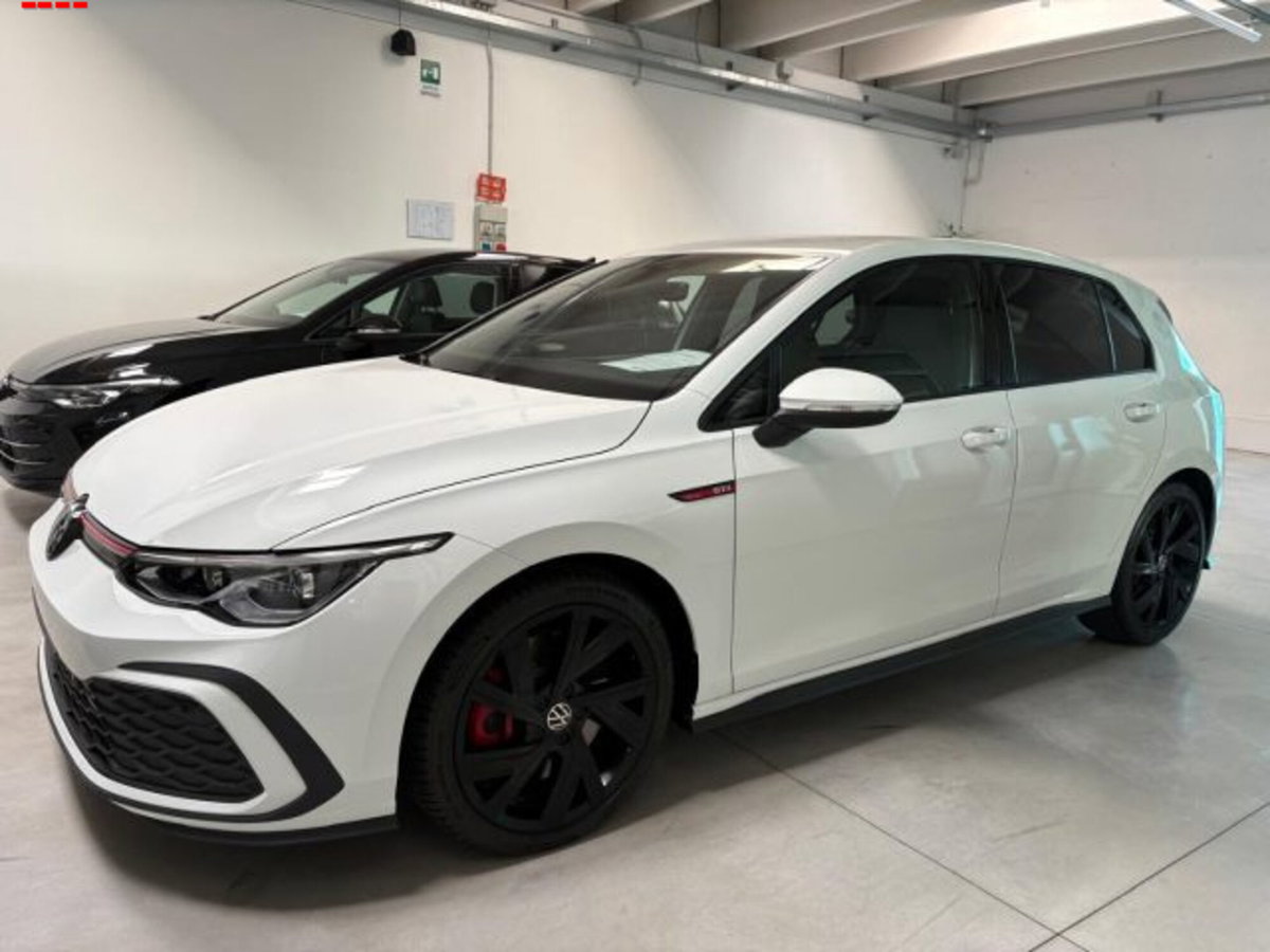 Volkswagen Golf 2.0 TSI GTI DSG (10)