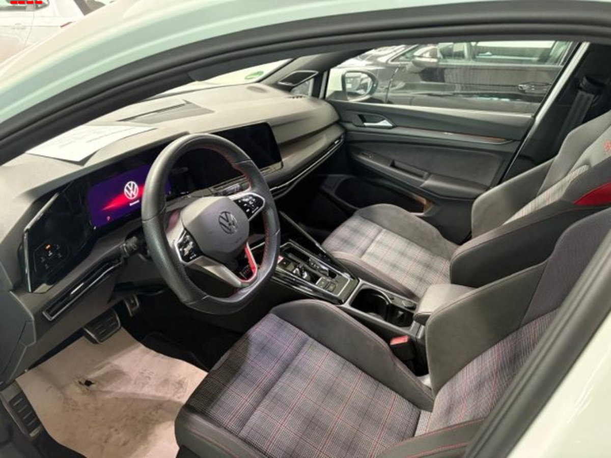 Volkswagen Golf 2.0 TSI GTI DSG (9)
