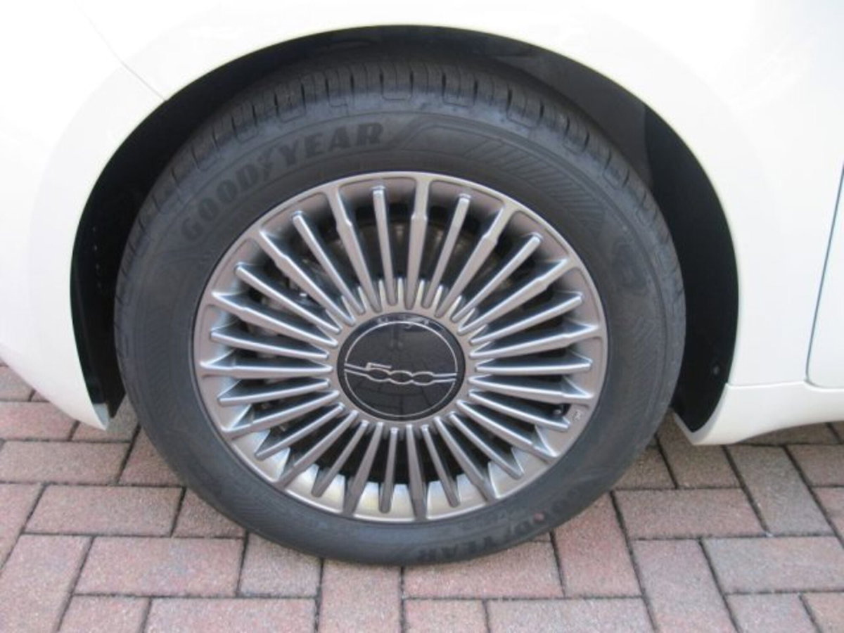 Fiat 500 1.0 hybrid Torino (3)