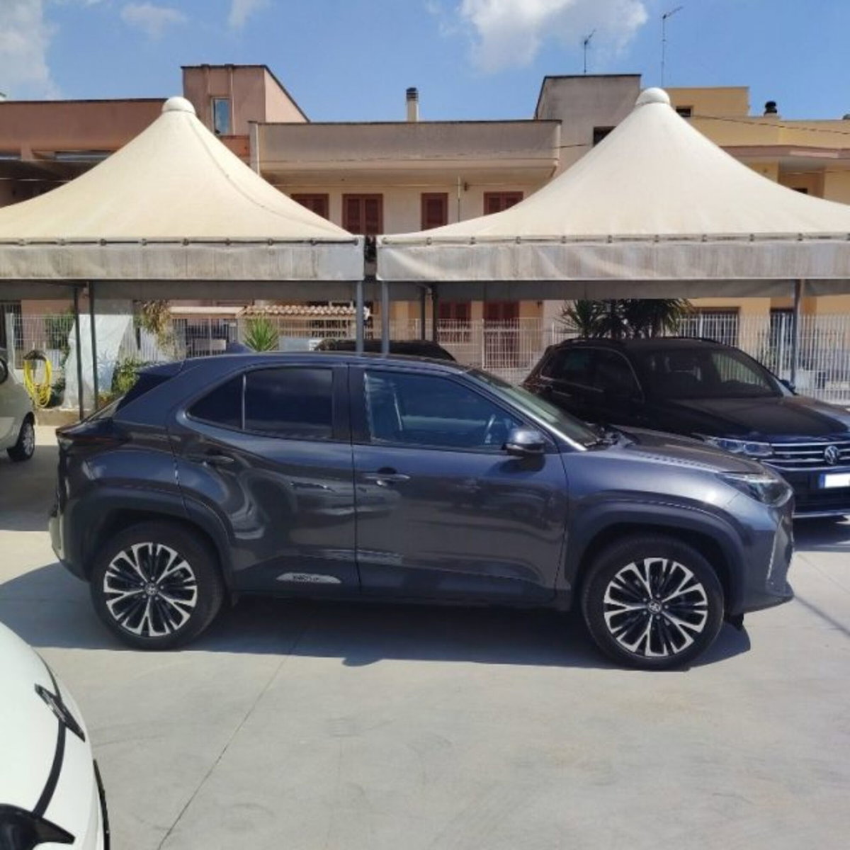 Toyota Yaris Cross 1.5 Hybrid 5p. E-CVT Lounge (2)