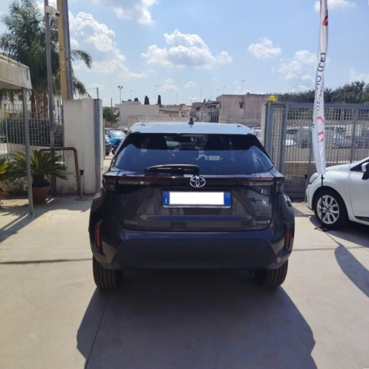 Toyota Yaris Cross 1.5 Hybrid 5p. E-CVT Lounge (3)
