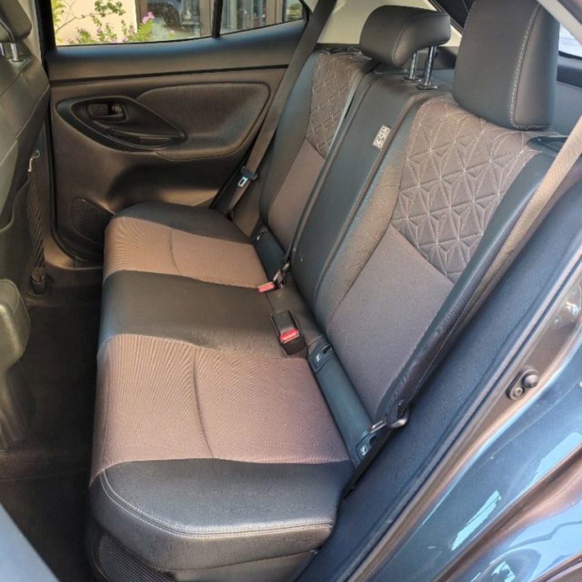 Toyota Yaris Cross 1.5 Hybrid 5p. E-CVT Lounge (5)