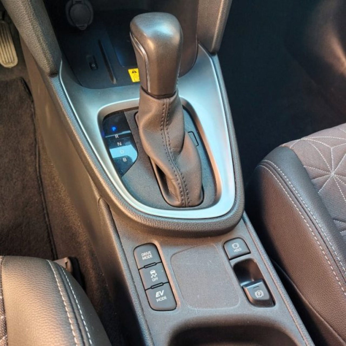 Toyota Yaris Cross 1.5 Hybrid 5p. E-CVT Lounge (8)