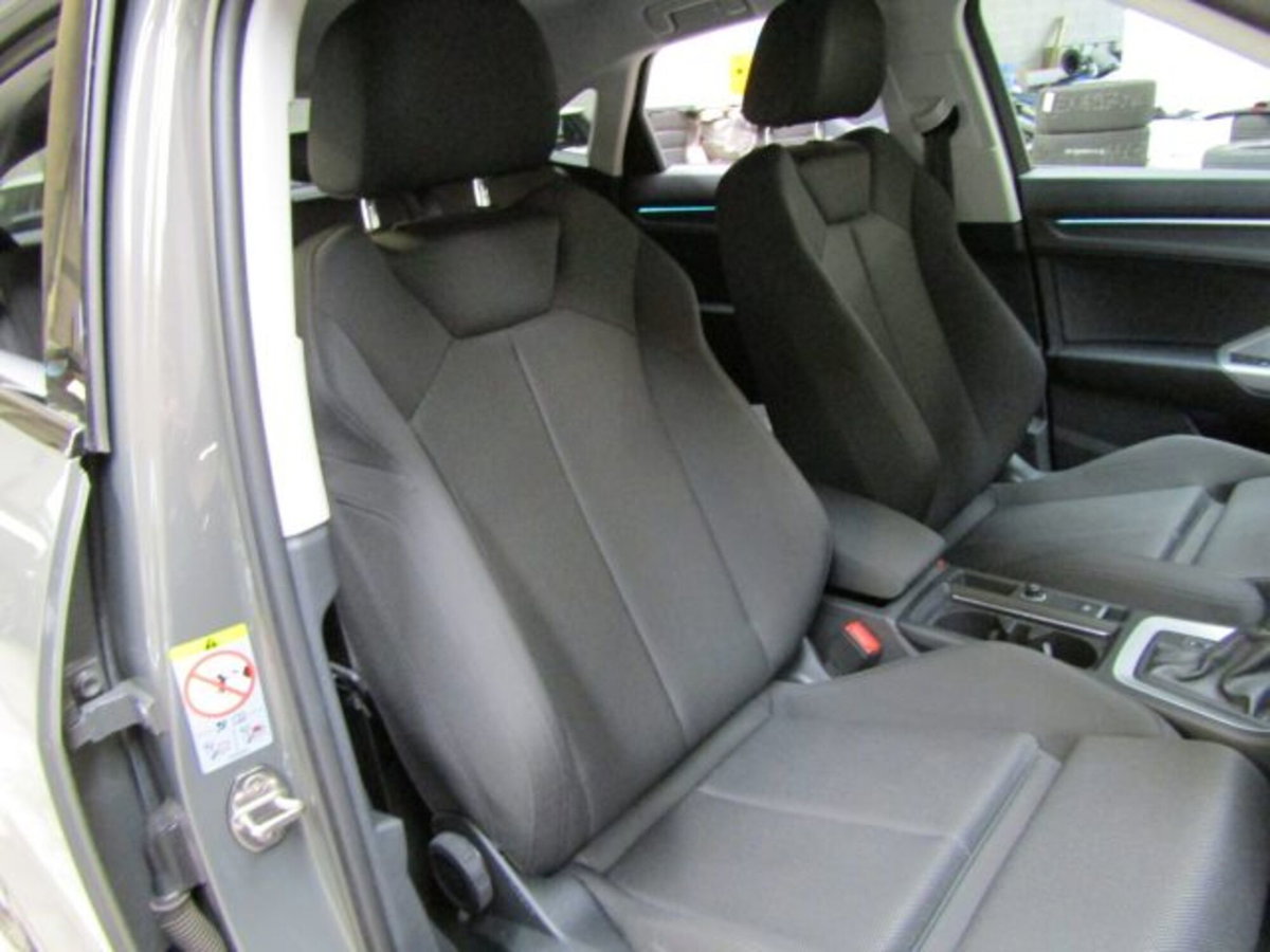 Audi Q3 Sportback Sportback 35 2.0 tdi s-tronic (17)