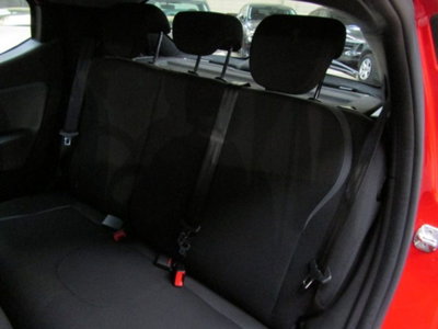 Lancia Ypsilon 1.2 69 CV 5 porte Platinum (12)