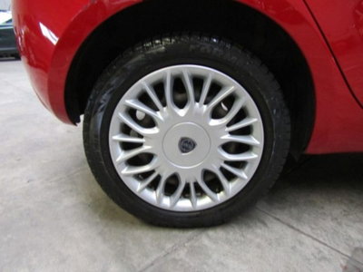 Lancia Ypsilon 1.2 69 CV 5 porte Platinum (4)