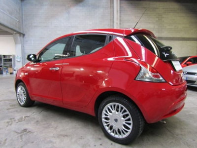 Lancia Ypsilon 1.2 69 CV 5 porte Platinum (7)