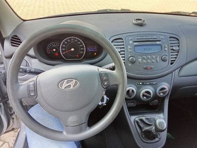 Hyundai i10 1.1 12V Sound Edition (16)