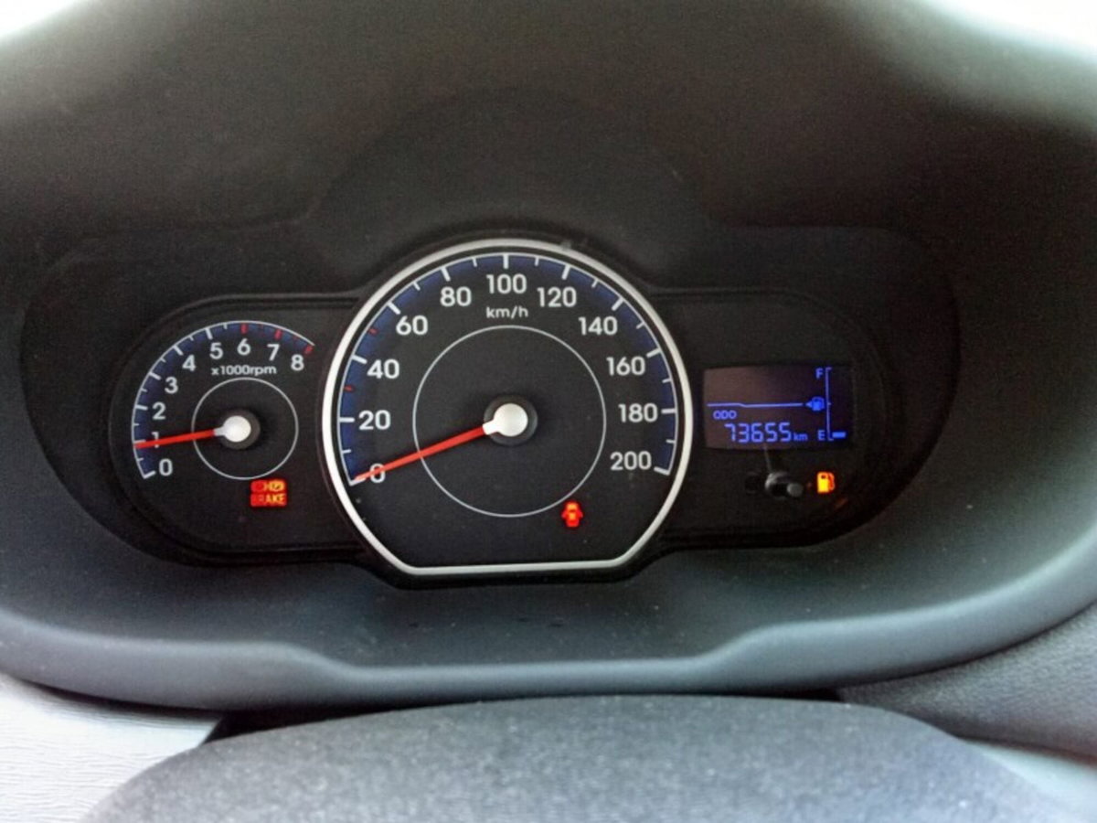 Hyundai i10 1.1 12V Sound Edition (17)