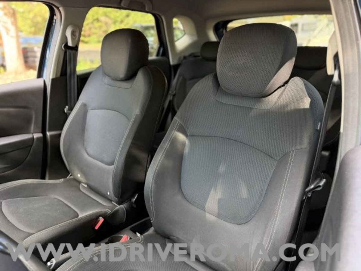 Renault Captur dCi 8V 90 CV EDC Business (10)