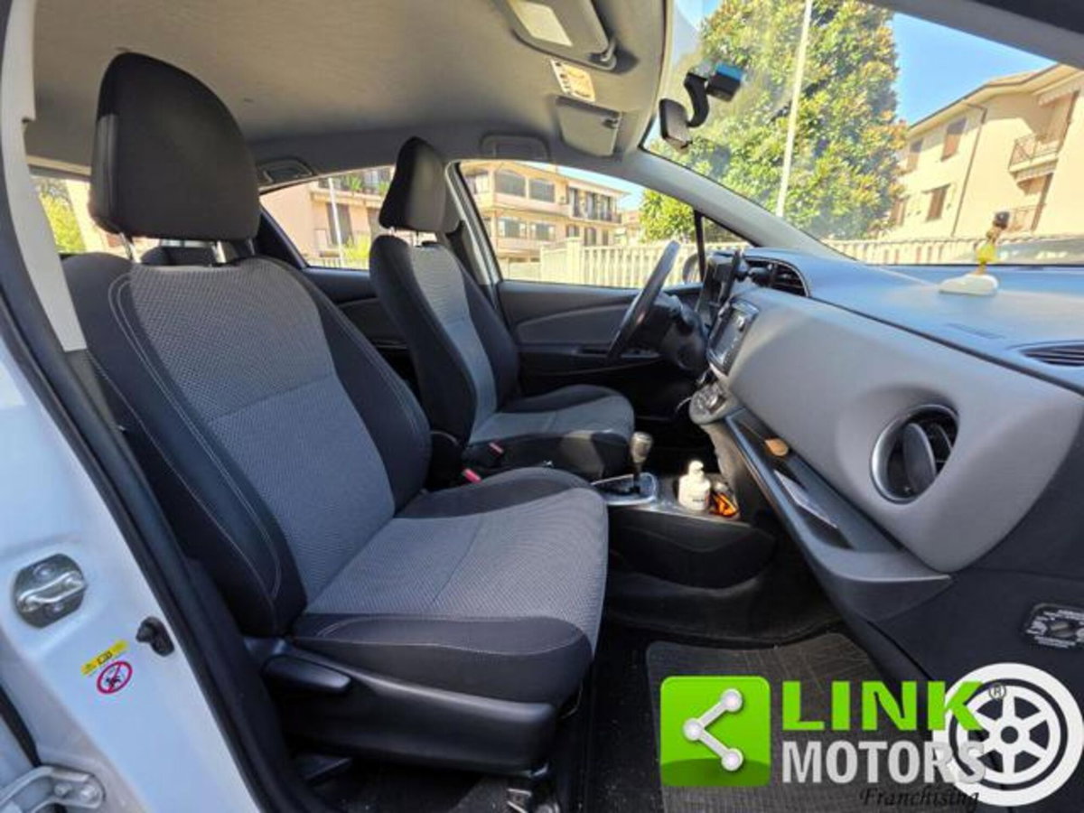 Toyota Yaris 1.5 Hybrid 5 porte Trend (17)