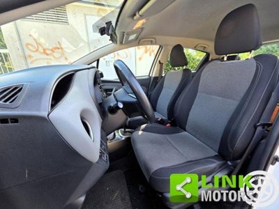 Toyota Yaris 1.5 Hybrid 5 porte Trend (4)