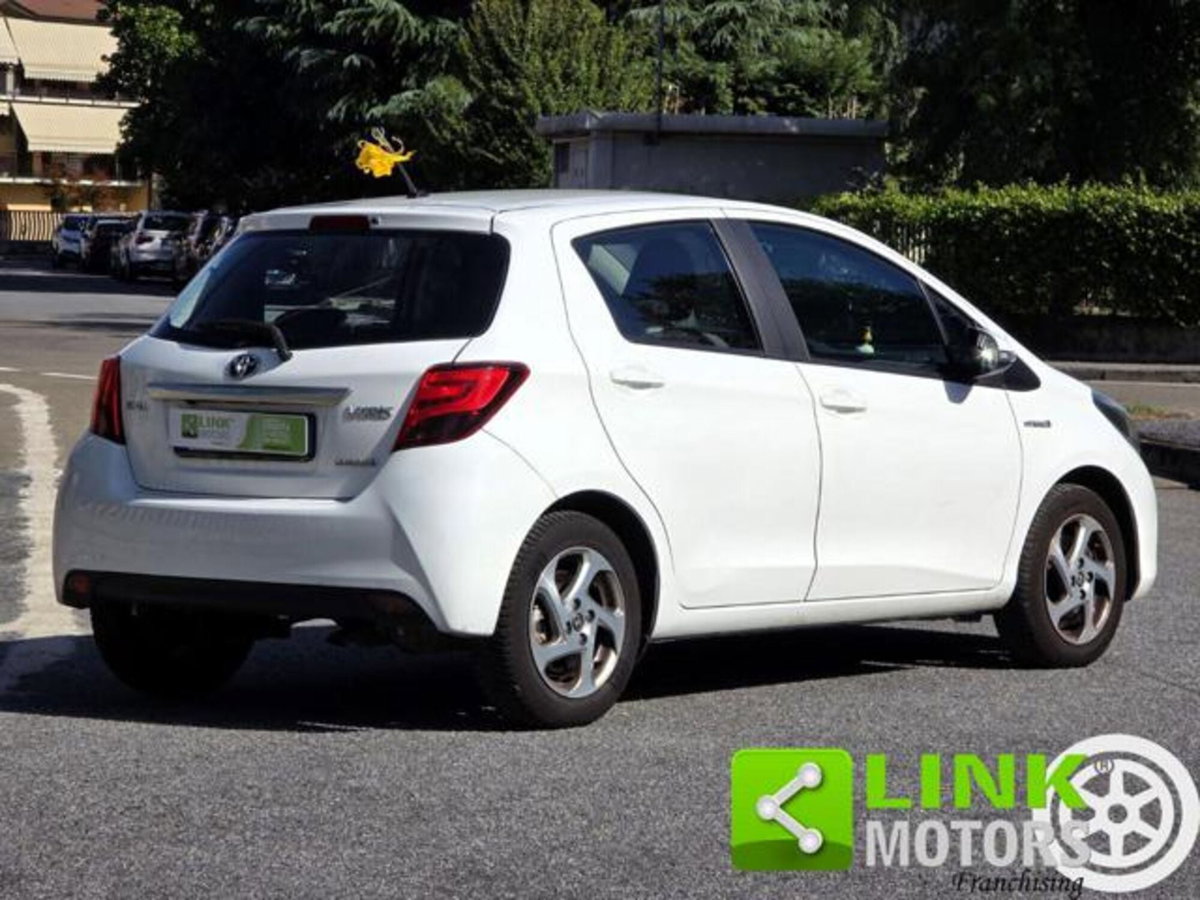 Toyota Yaris 1.5 Hybrid 5 porte Trend (9)