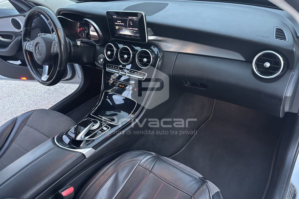 Mercedes-Benz Classe C 220 d 4Matic Auto Premium (11)