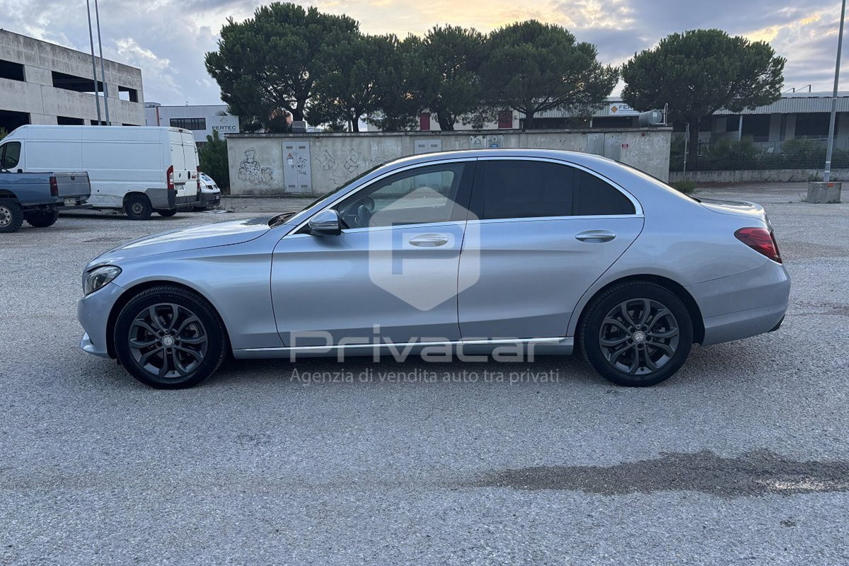 Mercedes-Benz Classe C 220 d 4Matic Auto Premium (8)