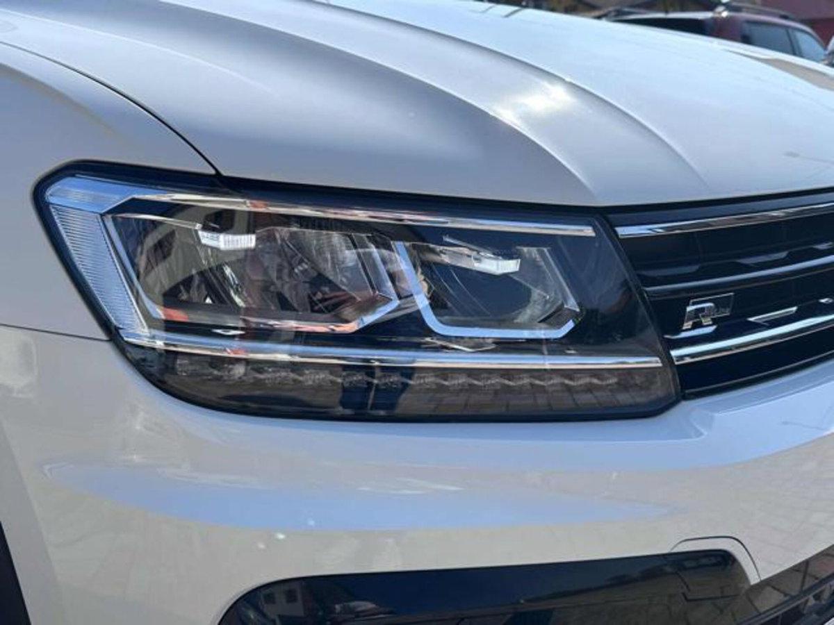 Volkswagen Tiguan 1.5 TSI Sport ACT BlueMotion Technology (20)