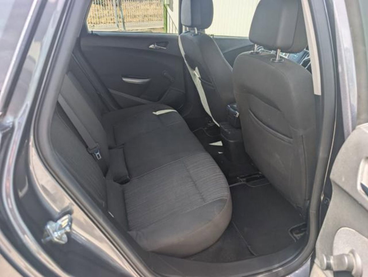 Opel Astra 1.7 CDTI 110CV 5 porte Cosmo (12)