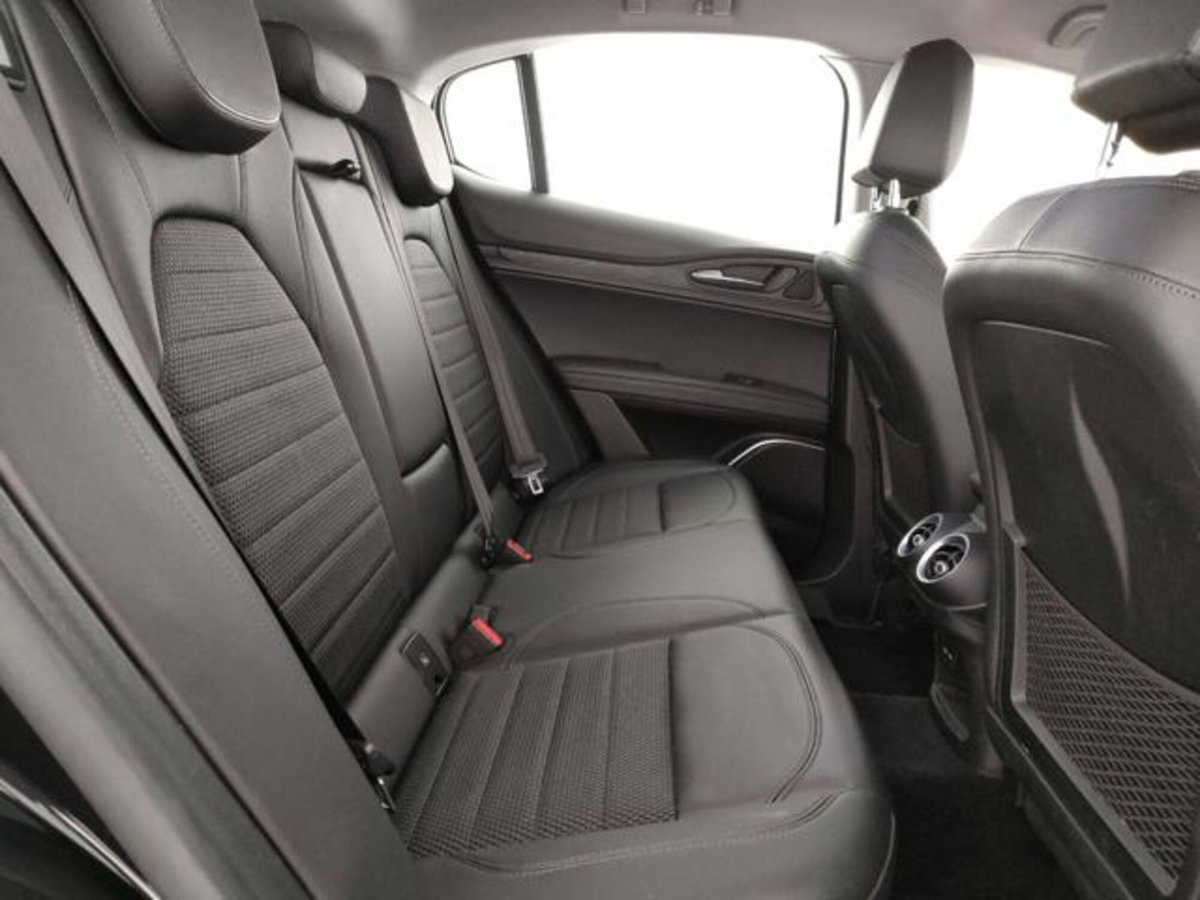 Alfa Romeo Stelvio Stelvio 2.2 Turbodiesel 190 CV AT8 Q4 Super Business (17)