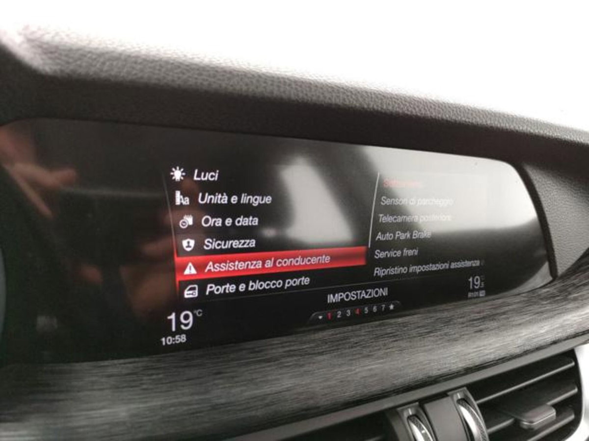 Alfa Romeo Stelvio Stelvio 2.2 Turbodiesel 210 CV AT8 Q4 Executive (14)