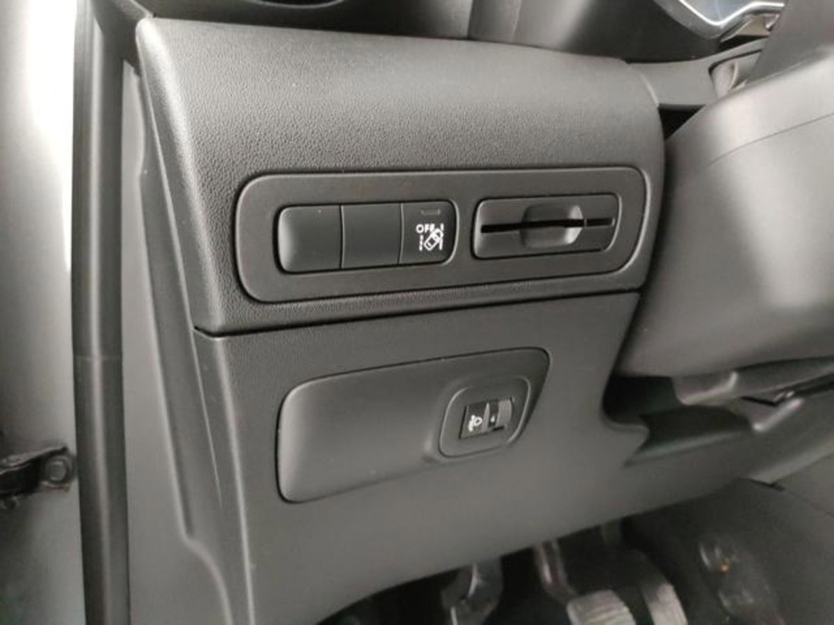 Citroen C3 Aircross PureTech 82 Shine (6)