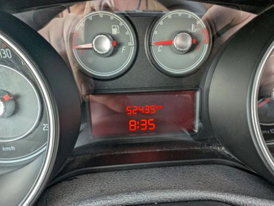 Fiat Punto 1.4 S&S 8V Dualogic 5 porte Lounge (16)