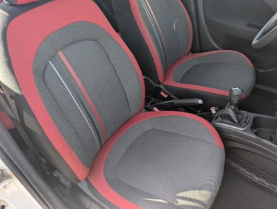 Fiat Punto 1.4 S&S 8V Dualogic 5 porte Lounge (8)