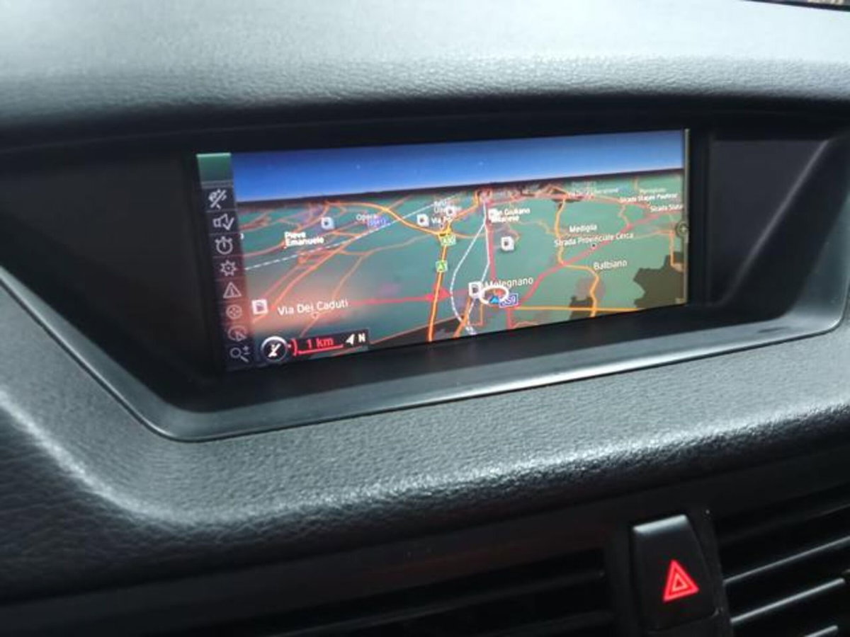 BMW X1 xDrive18d Futura (14)