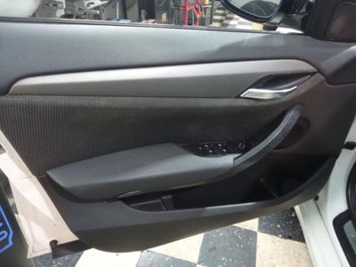BMW X1 xDrive18d Futura (17)