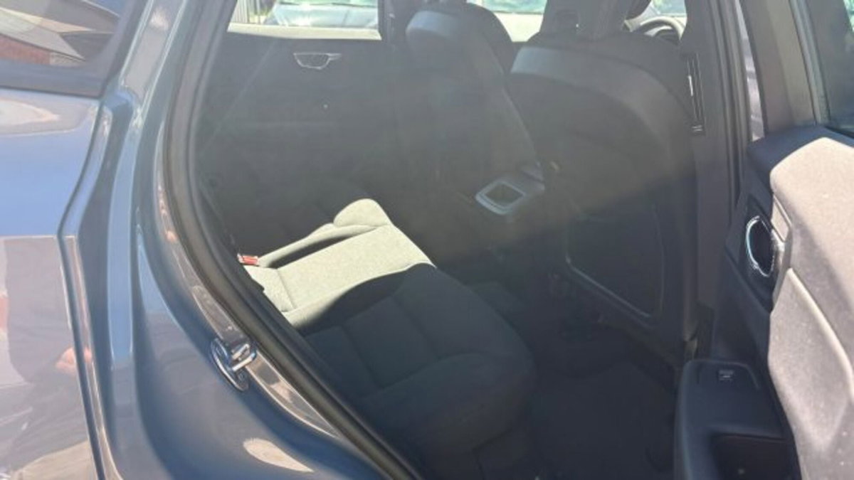 Volvo XC60 B4 (d) AWD Geartronic Momentum N1 (19)