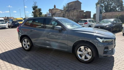 Volvo XC60 B4 (d) AWD Geartronic Momentum N1 (2)