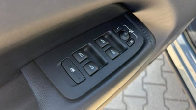 Volvo XC60 B4 (d) AWD Geartronic Momentum N1 (8)