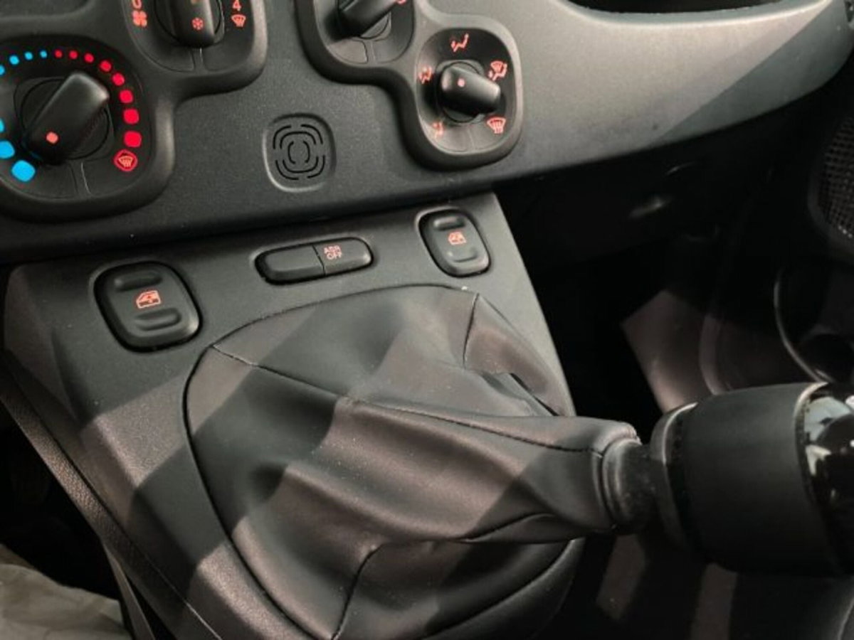 Fiat Panda 1.0 firefly hybrid s&s 70cv (11)