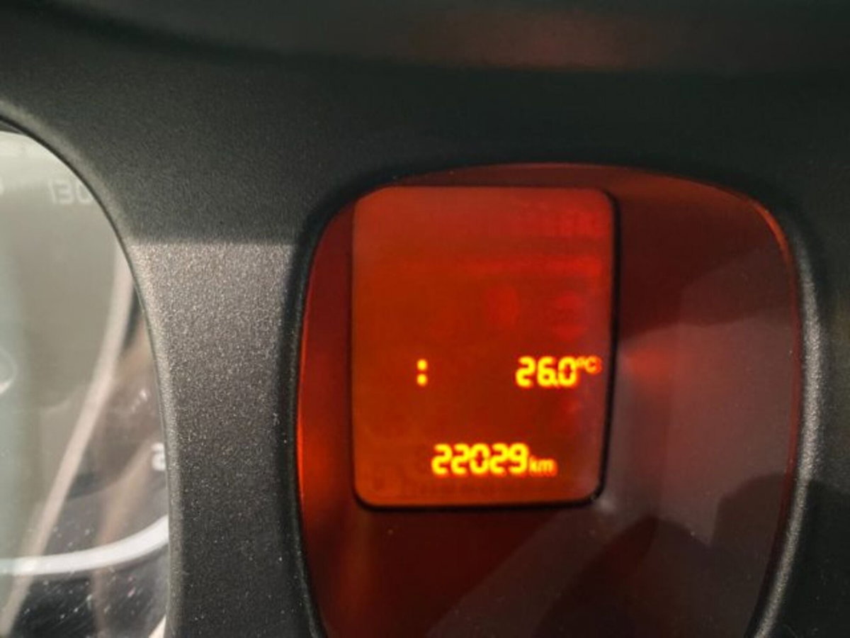 Fiat Panda 1.0 firefly hybrid s&s 70cv (8)