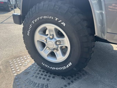 Land Rover Defender 110 2.4 TD4 Station Wagon SE (9)