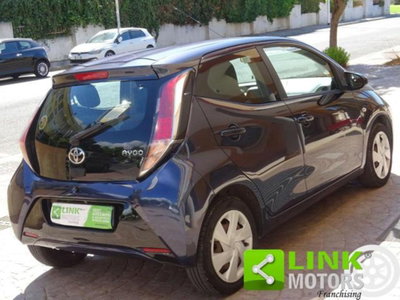 Toyota Aygo 1.0 VVT-i 69 CV 5 porte x-pure (4)